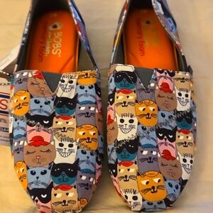 NWT Bob's for Cats Slip on Memory foam loafers size 7.
